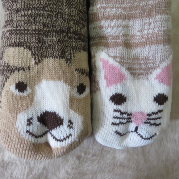 NWT TWO Muk Luks Socks - Picture 2 of 4